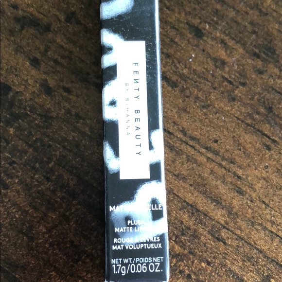 Fenty Beauty Lot - Picture 5 of 7